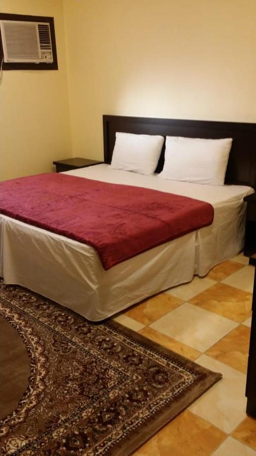 Al Eairy Apartments- Tabuk 2 Экстерьер фото