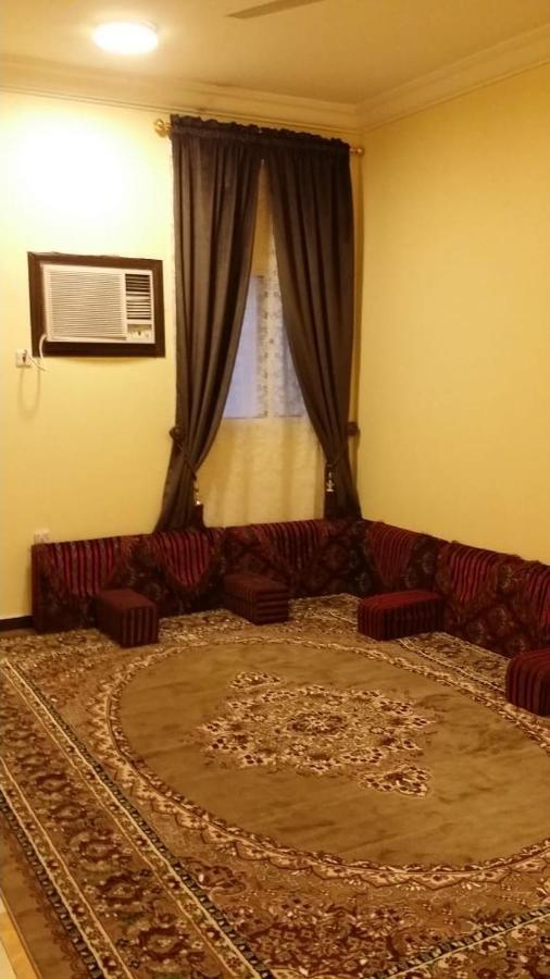 Al Eairy Apartments- Tabuk 2 Экстерьер фото