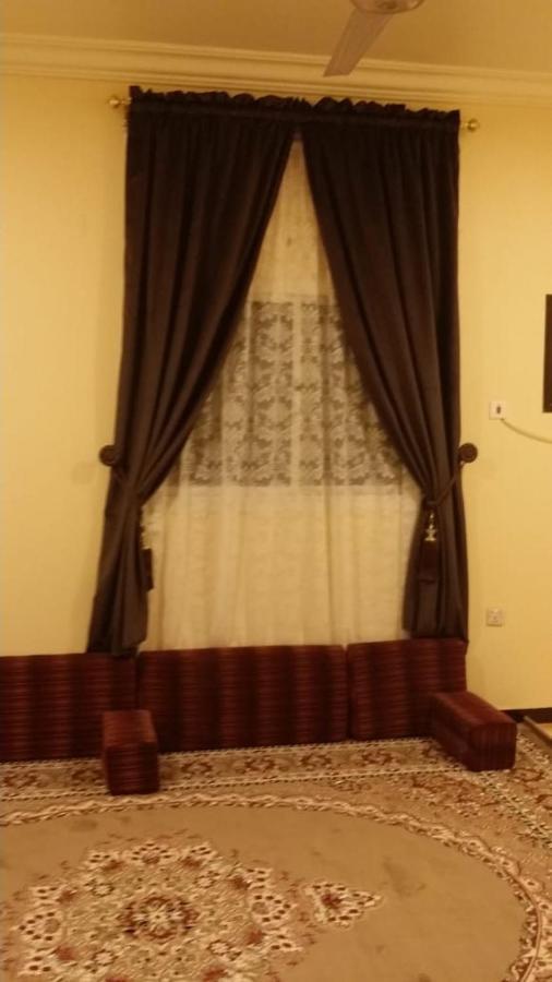 Al Eairy Apartments- Tabuk 2 Экстерьер фото